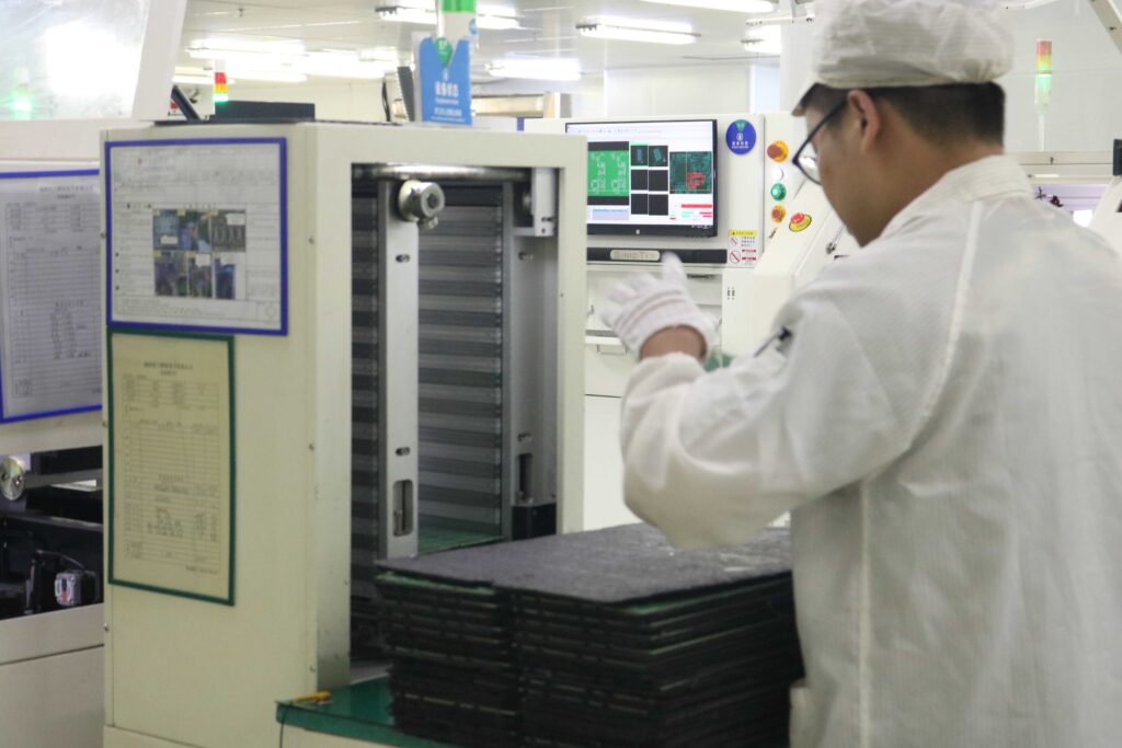 solar generator manufacturers